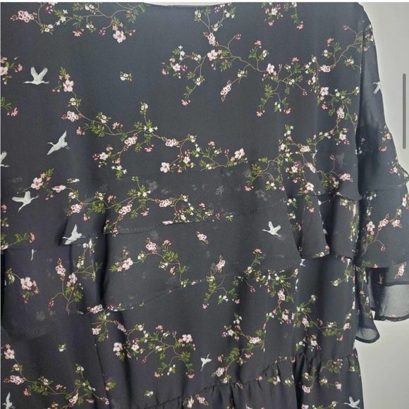 Torrid Black Floral Print Chiffon Ruffled Wrap Dress Size 2 / 2X Mini Flowy - Picture 11 of 11